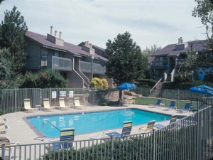 apartments in denver: hickory ridge