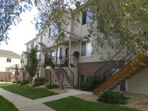 apts denver: regis